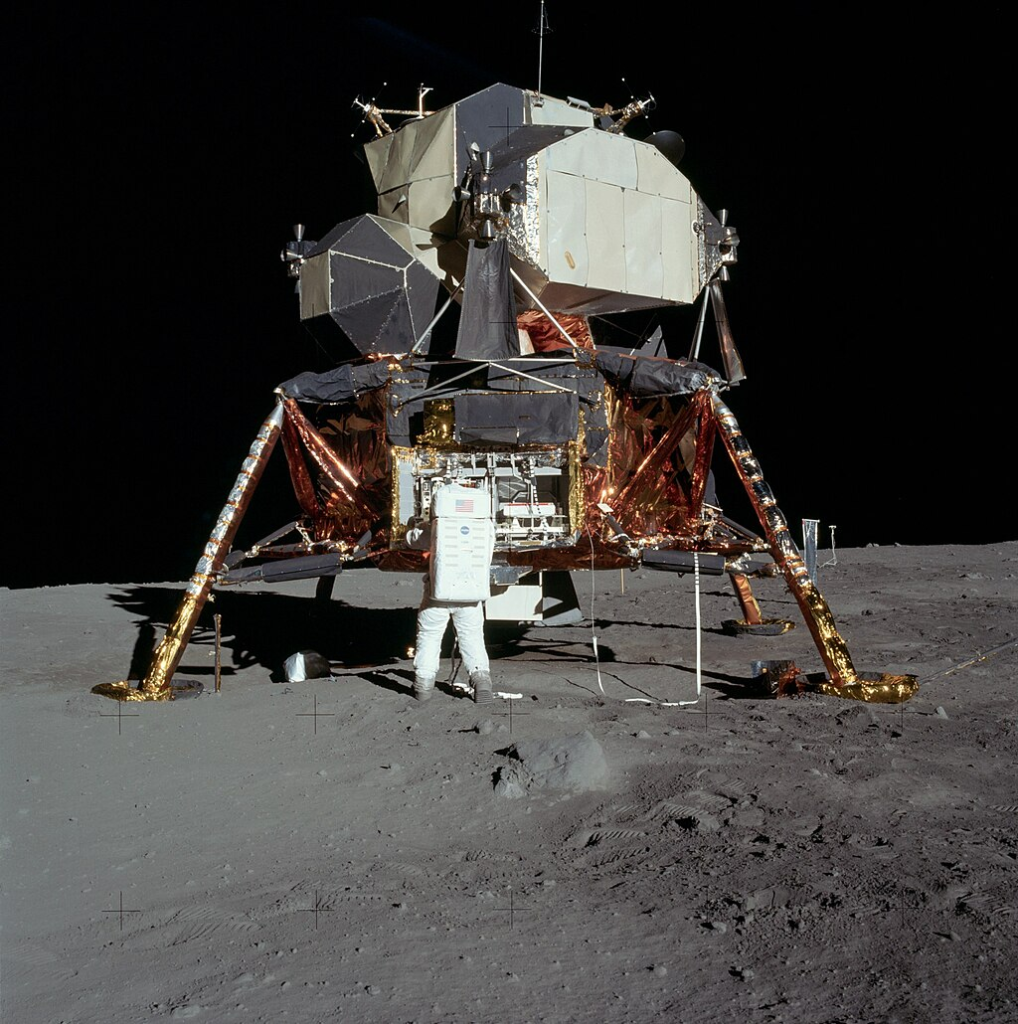 Zdjęcie lądownika księżycowego NASA na Księżycu